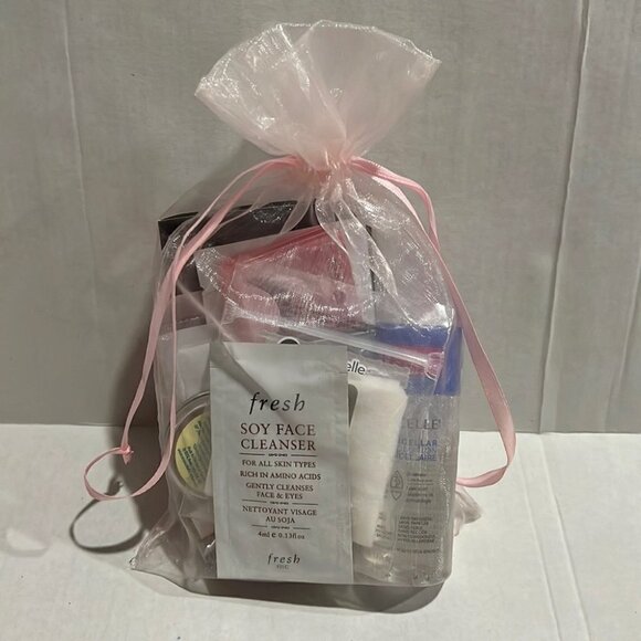 BEAUTY and skincare samples bundle (eyelashes, cleanser, micellar water, lotion) - Picture 13 of 14